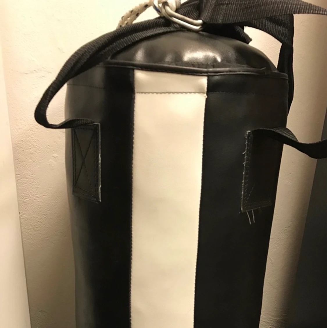 Casall boxningssäck+boxningshandskar  - 90