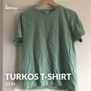 T-shirt - Turkos t-shirt i jätteskönt material