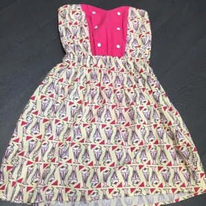 Topshop Reko klänning - Supersöt klänning. Använd en gång 🍦☂️