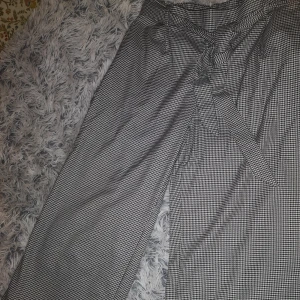 Zara byxor - Sköna byxor utan dragkedja, med band. 