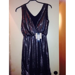  - Min vaknar klänning från SALT som aldrig hunnit användas, prislapp kvar 