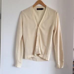  - Tiger of Sweden tröja Finns i Hässelby 