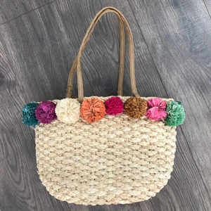 Sommarväska - Trendy sommar/strand väska i glada färger. Köpare står för frakten! 