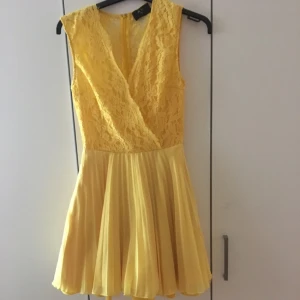  - Jätte fin klänning hellt ny