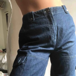  - Supersnygga byxor, oversized med fickor