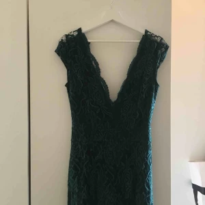  - Min balklänning från bubbelroom. Andvänd en gång och är i fint skick!