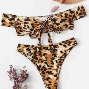  - Säljer denna super snygga bikinin! Aldrig använd! Helt ny!s/m🐾🐆 #leo #bikini