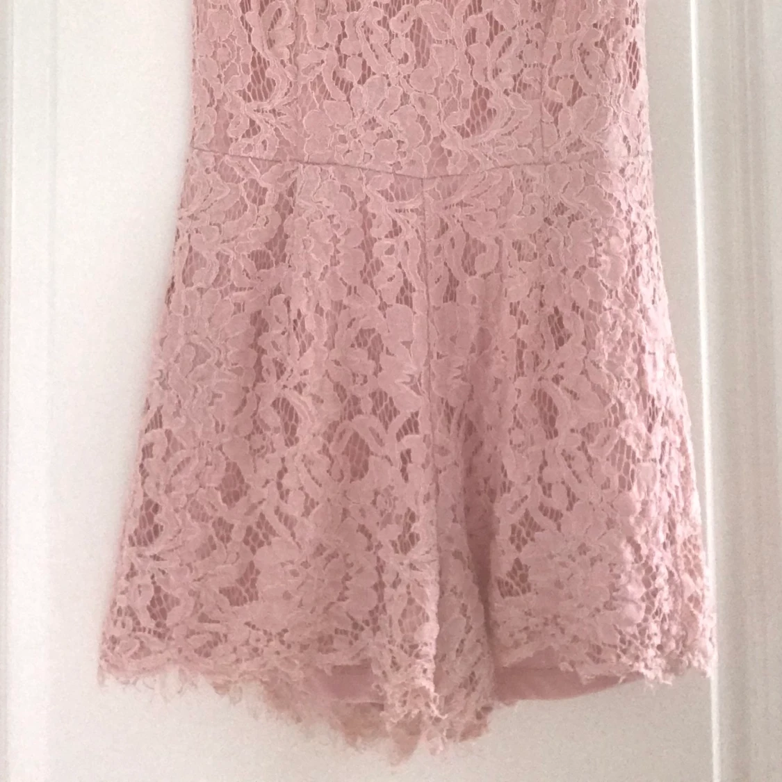 Ljusrosa playsuit storlek 34 - 91