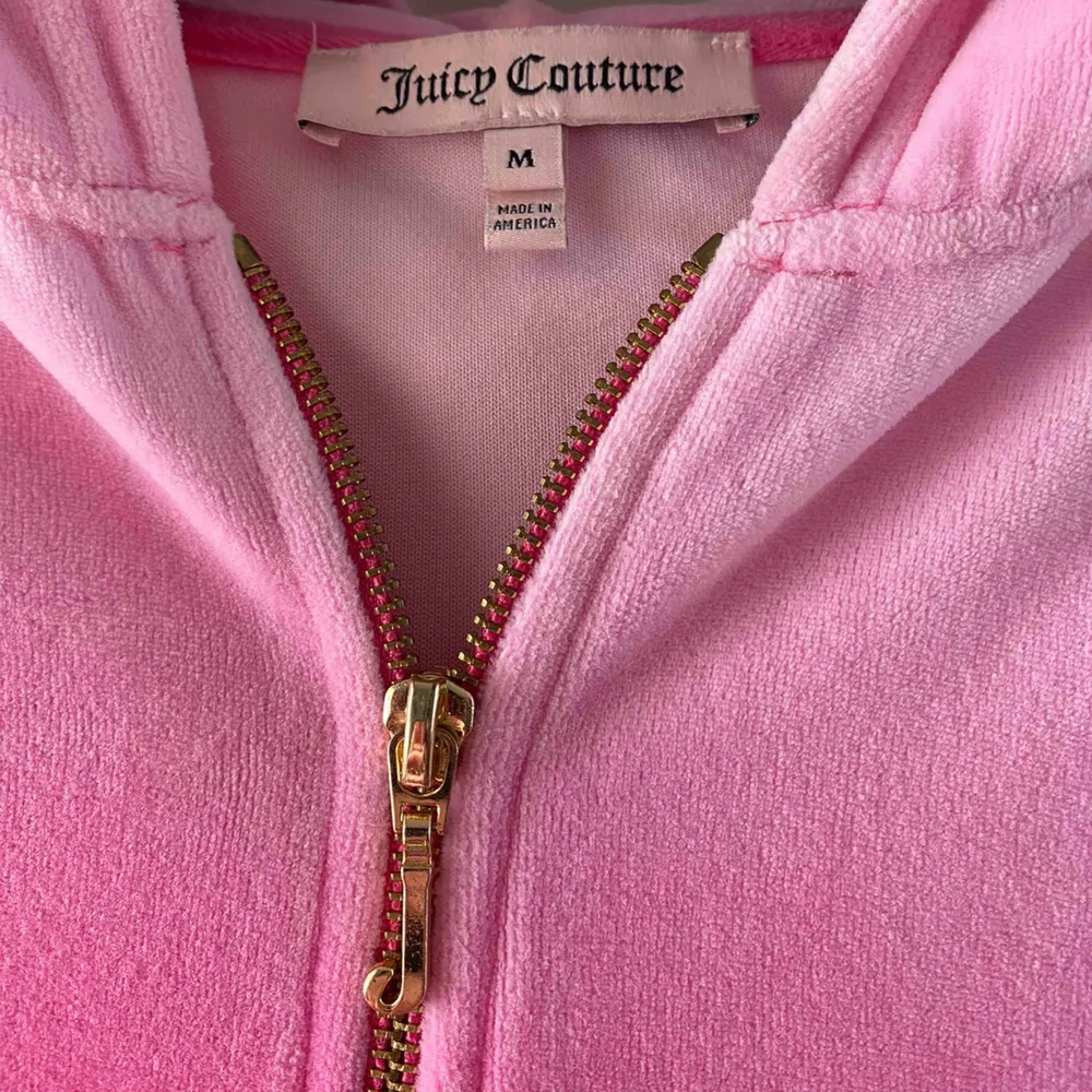 Hoodie från Juicy couture.. Hoodies.