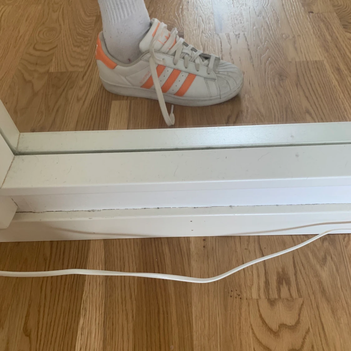 Oranga stan Smith  - 90