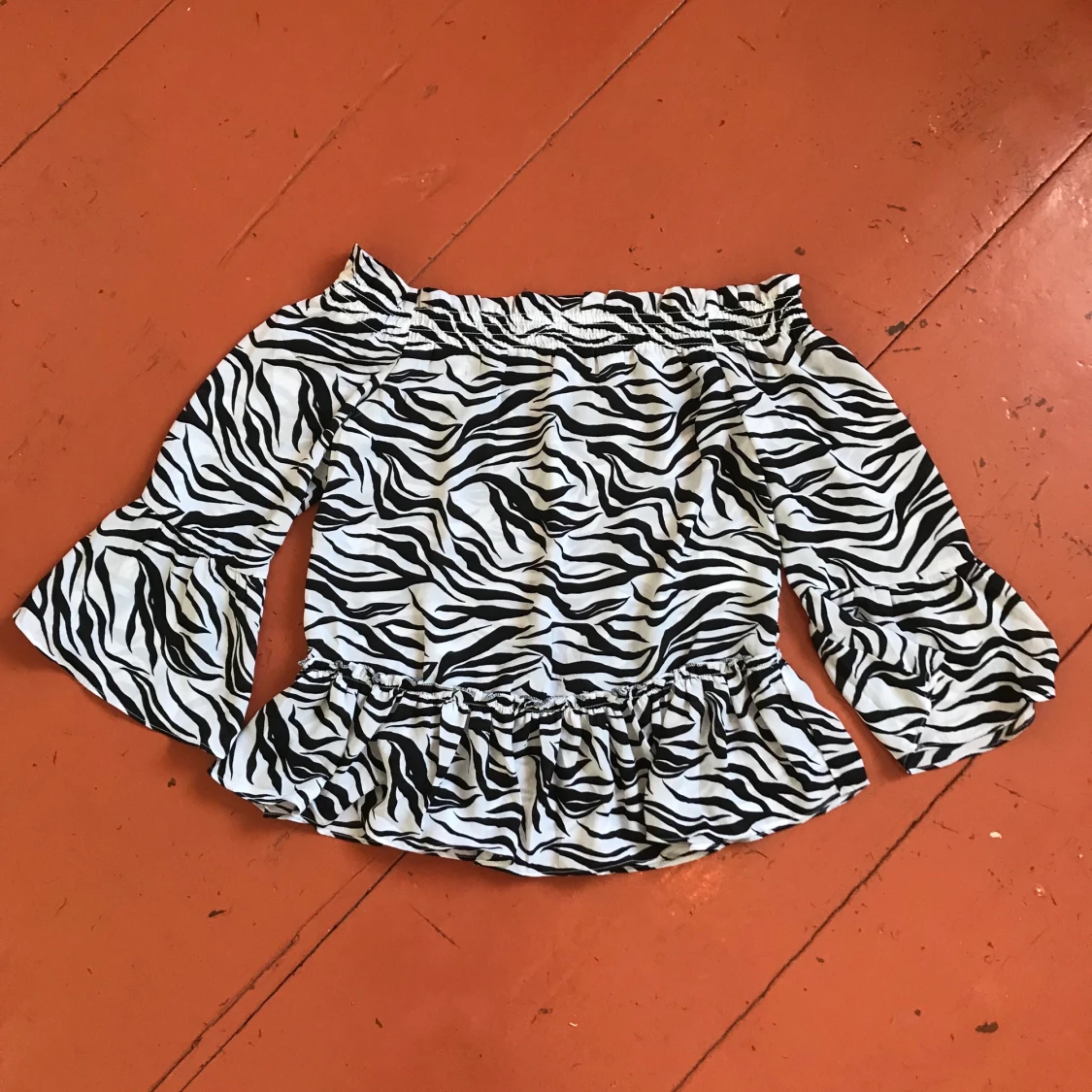 Zebra blus strl 36.