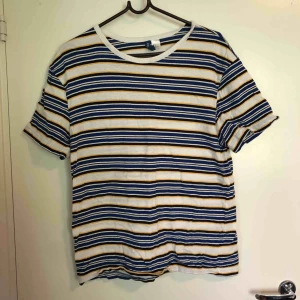  - En T-shirt från H&M