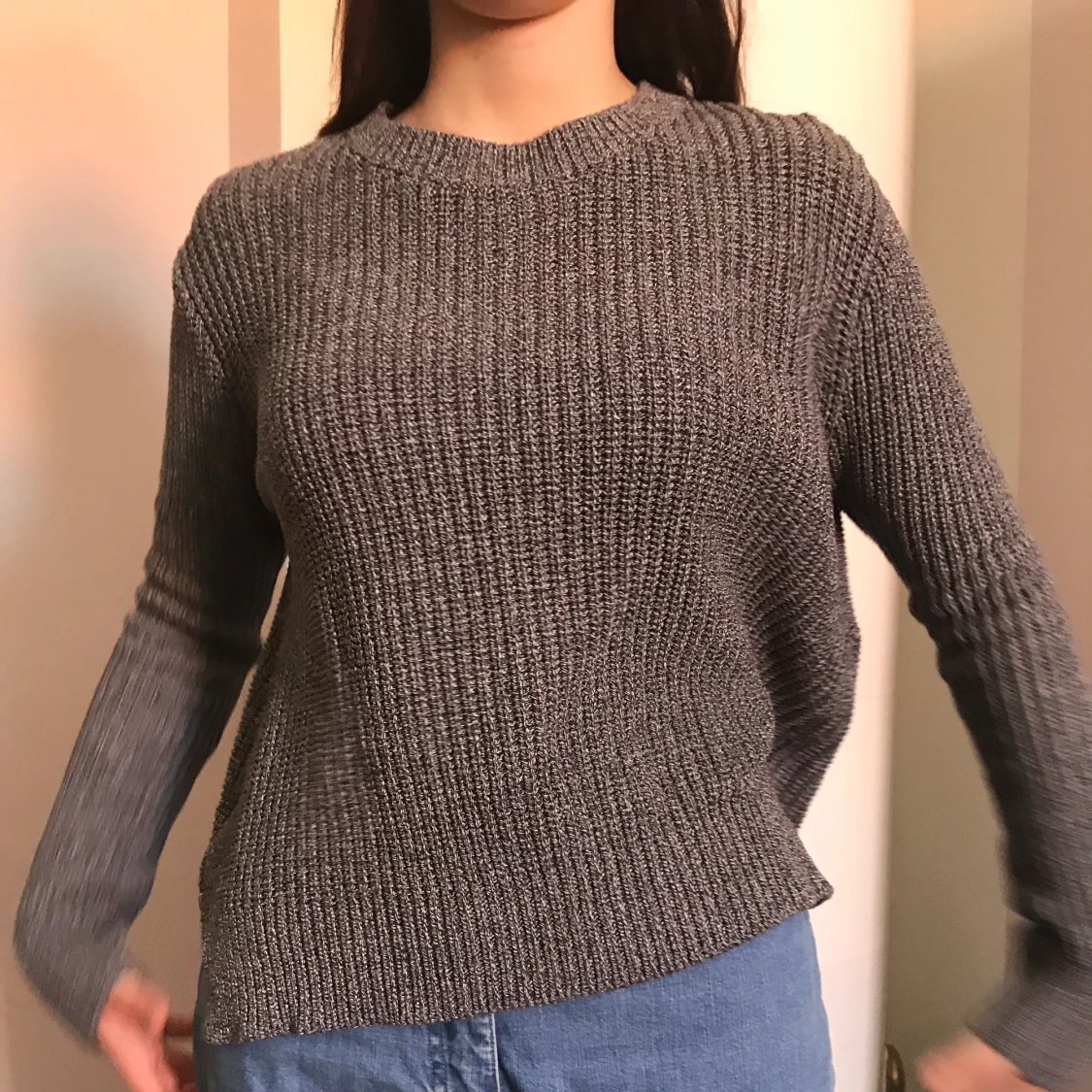 Grå stickad tröja storlek M