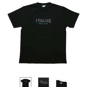 ÄKTA FRICKY MERCH  - FRICKYS T-SHIRT MERCH SÄLJES. STORLEK S, OANVÄND! SLUTSÅLD PÅ HEMSIDAN. 