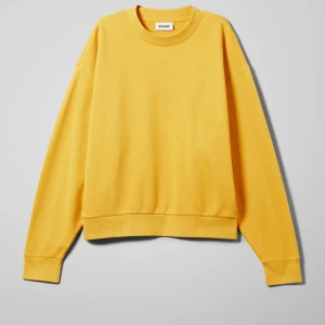 Hugo cropped sweatshirt - Stor storlek så passar även S/M beroende på hur man vill att den ska sitta. +44 för frakt