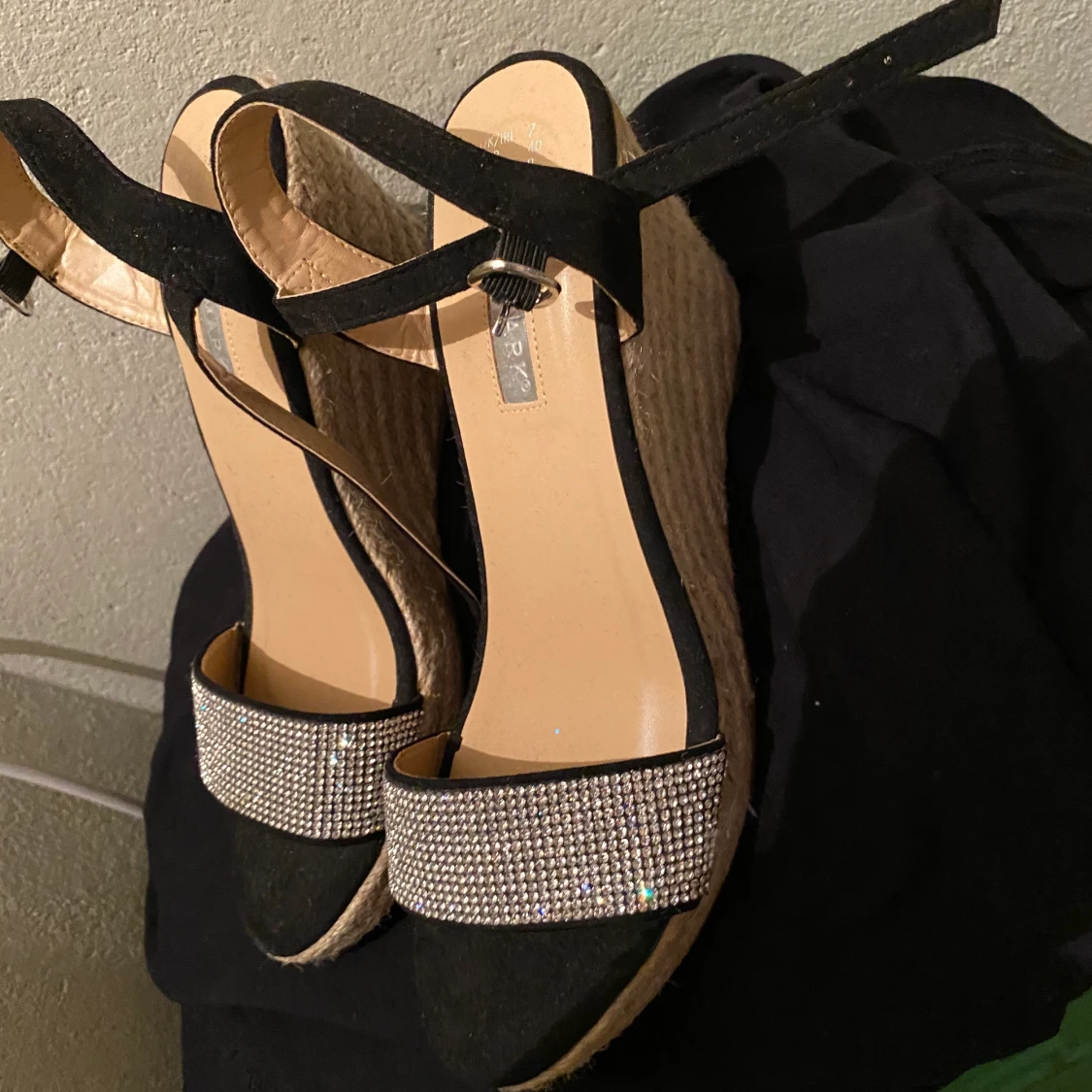 Oanvända skor  - 90