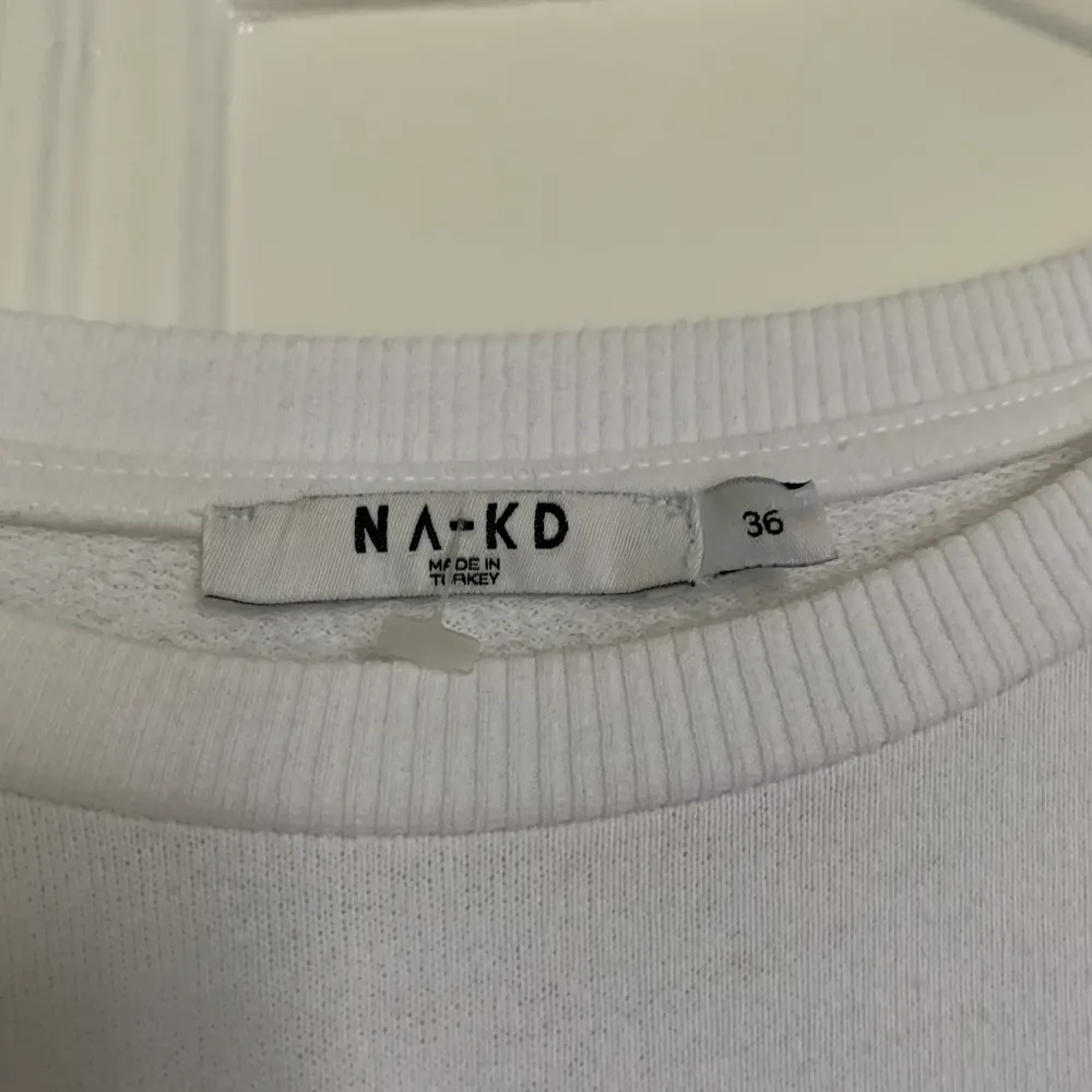 Ascool sweatshirt klänning från Na-kd. Storlek 36. Säljer för 80+frakt, eller mötas upp💕. Klänningar.