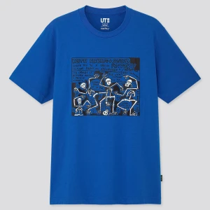 Keith Haring T-shirt  - T-shirt från Uniqlo med tryck gjort av Keith Haring. Cool och udda tröja som inte finns att köpa där längre. Frakt står köparen för💞
