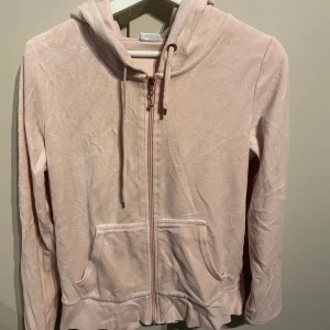 Mjukisset Cubus - Rosa mjukisset från Cubus, i använt skick. 