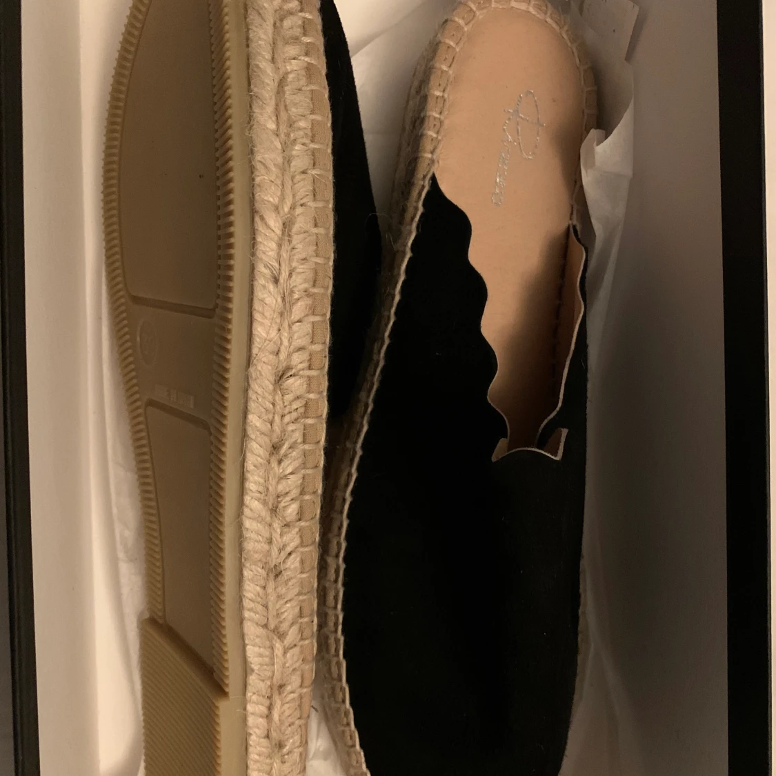 Espandrillos svarta oanvända  - 90