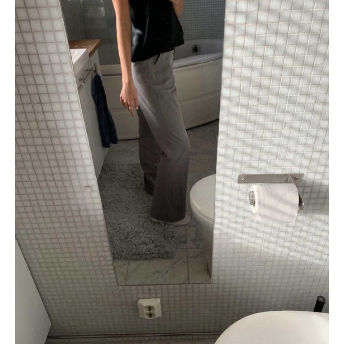 Gråa kostymbyxor! - 91