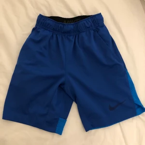 Nike shorts - Nike shorts, i bra skick, frakt 44kr📦