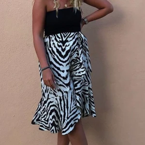 Kjol Gina tricot  - Passar s/xs. Från Gina. Använd endast en sommar. 