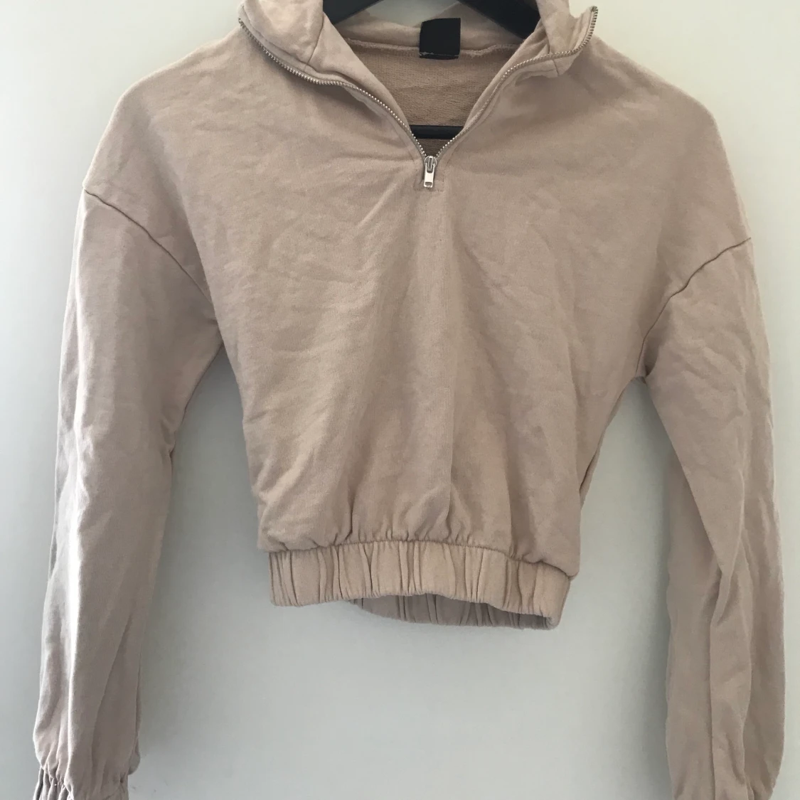 Beige Tröja från Gina Tricot, strl: xxs