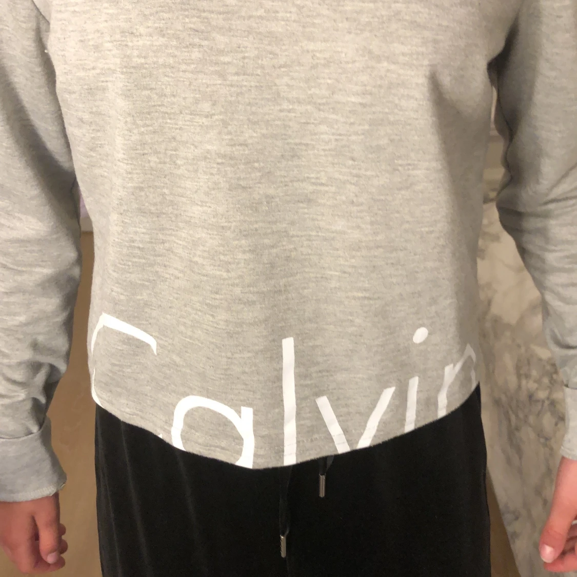 Grå Calvin Klein långermad tröja - 90