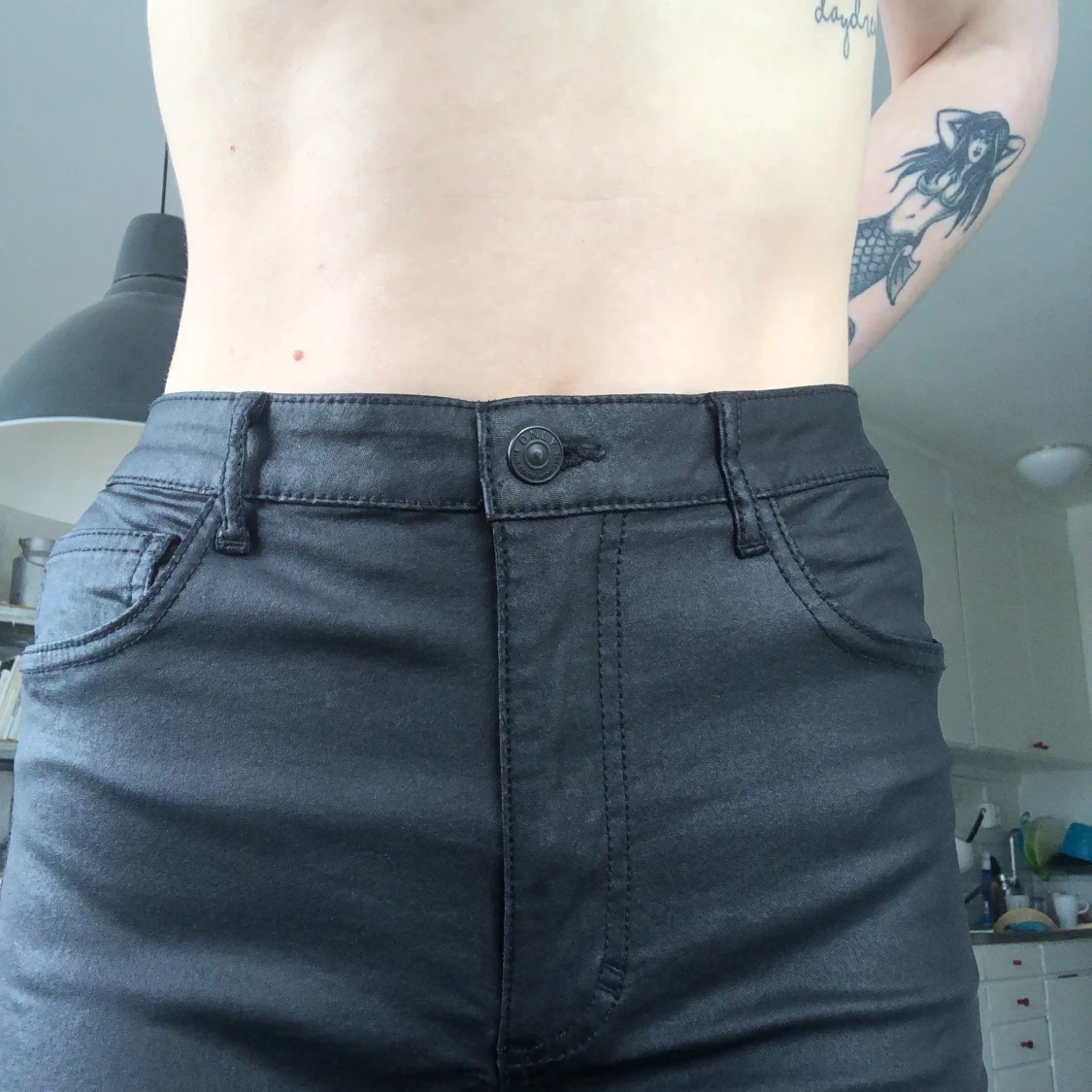 matta läderbyxor från only