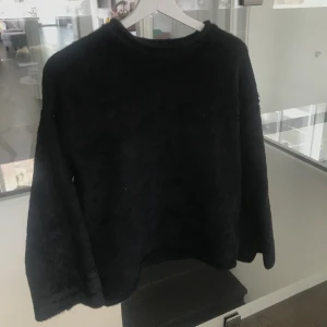 Tröja strl 38 - Mysig oanvänd tröja 