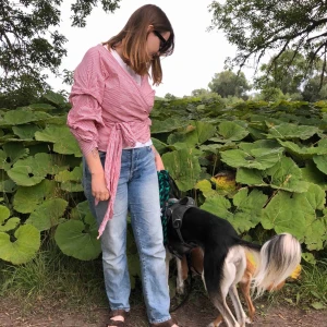  - Randig blus/skjorta från Zara som knyts omlott, storlek M. Fri frakt!