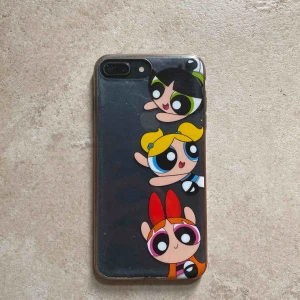  - Superfint skal med Powerpuff pinglorna, gjort för Iphone 8 Plus