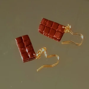 handmade chocolate bars earrings  - shipping in Sweden 15kr / if you buy 3 or more items the shipping is free 