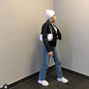 90’s high waist jeans  - Säljer dessa populära byxor från Gina. Storlek 36. Frakt tillkommer! 