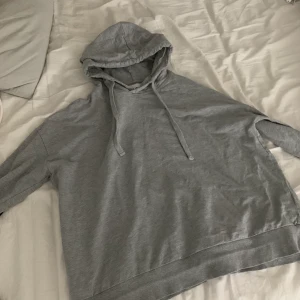 Hoodie - Från lager 157, 170kr med frakten inräknad❤️