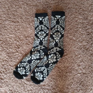 Strumpor - Lite tjockare strumpor. Perfekt på vintern.