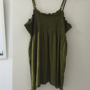 Topp - Storlek XL/L pris 69kr