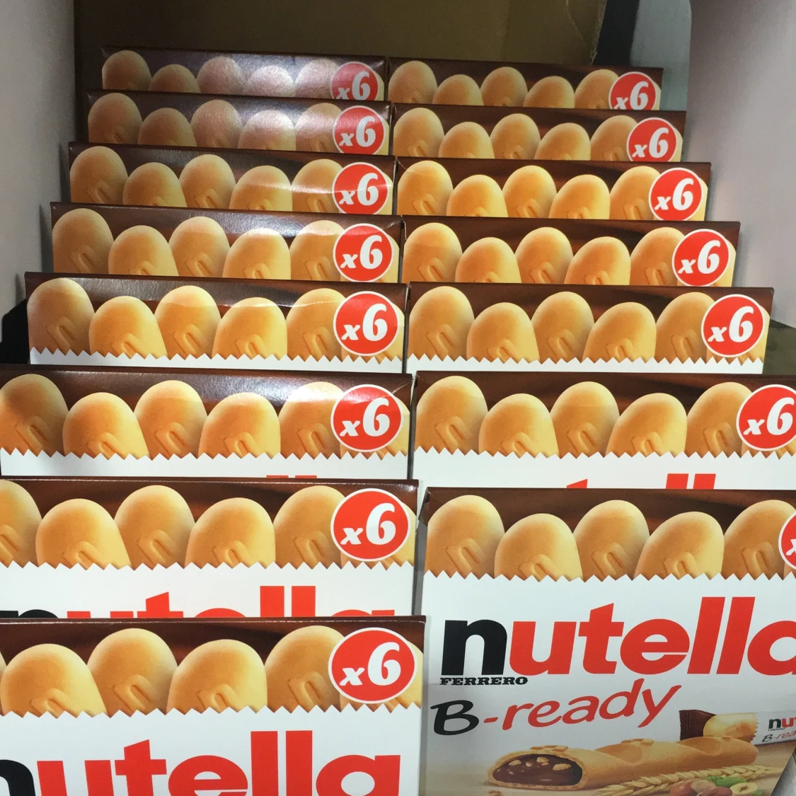 En hel box nutella b-ready - 91