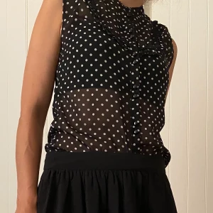 Prickig blus - Zara semi transparent blouse. 