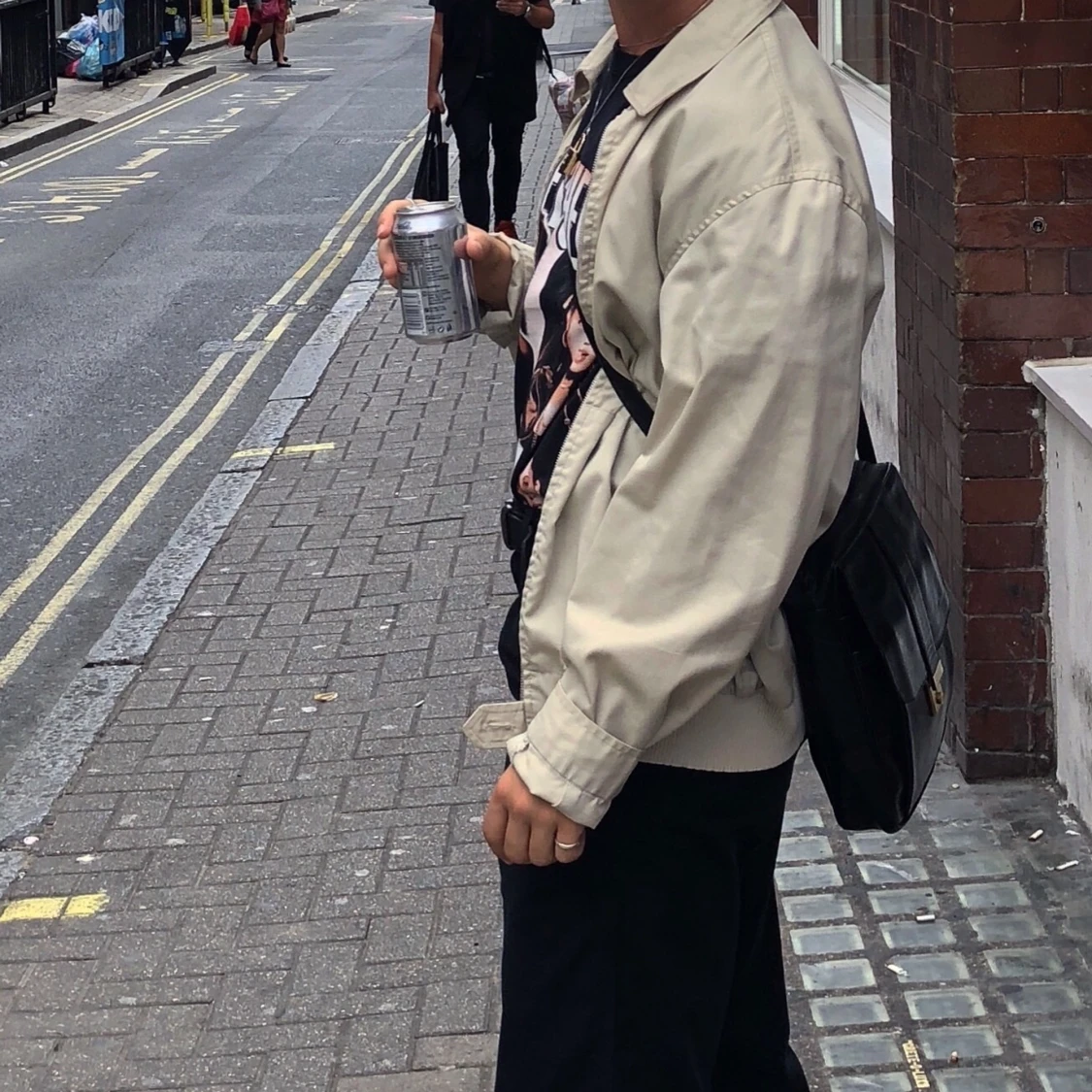 Beige tunn jacka - 90