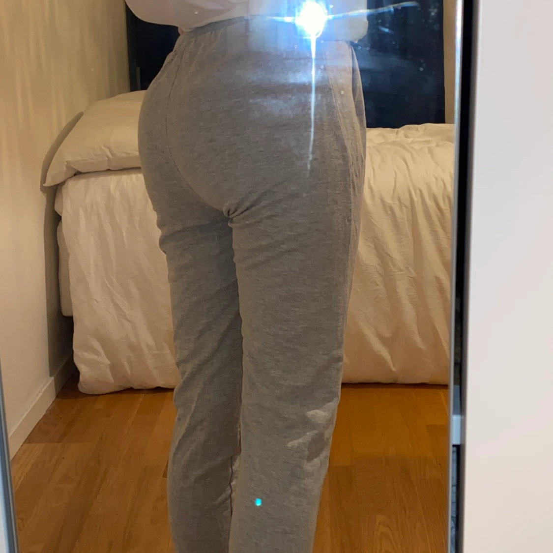 Gråa mjukisbyxor - 91
