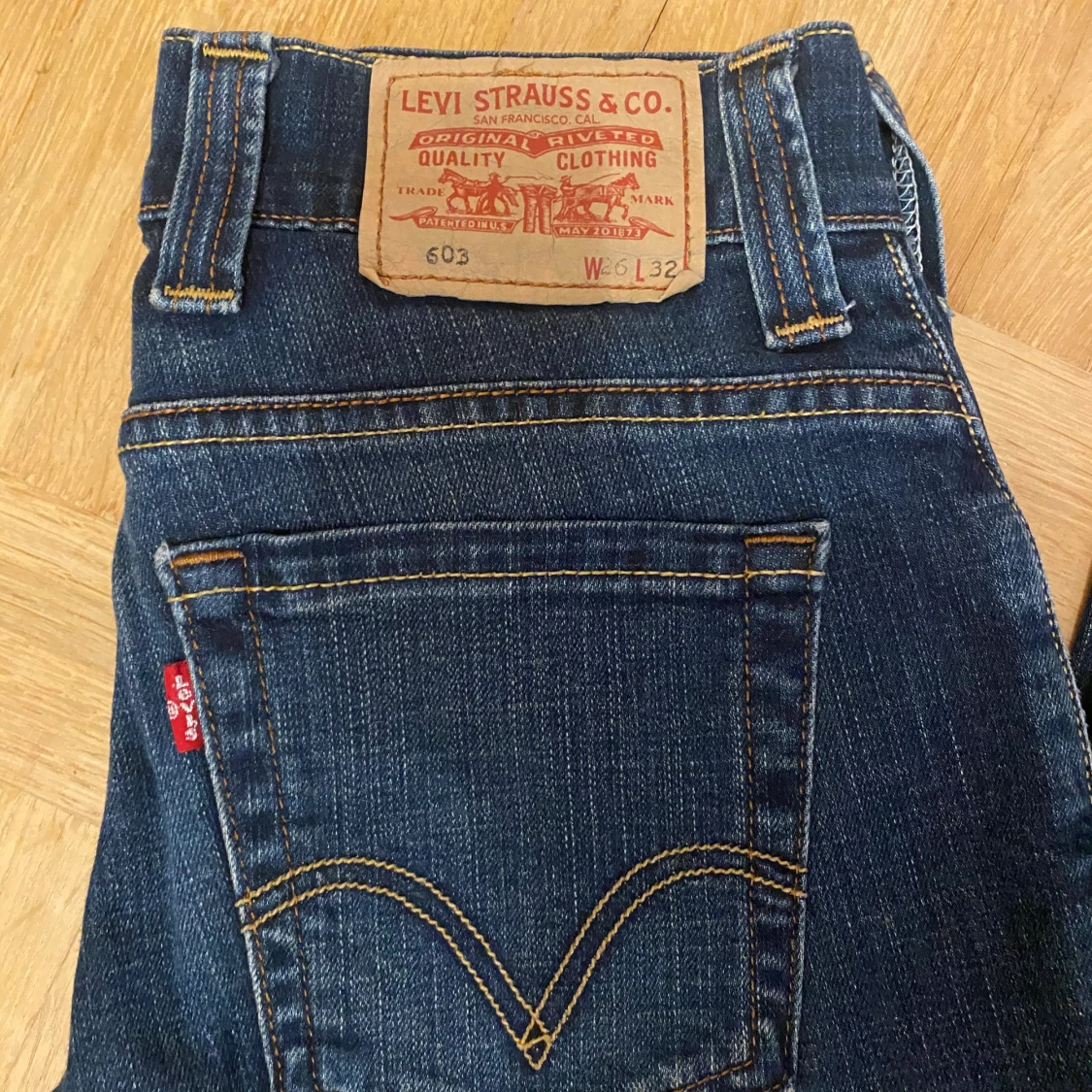 Levis jeans W26 L32 - 90