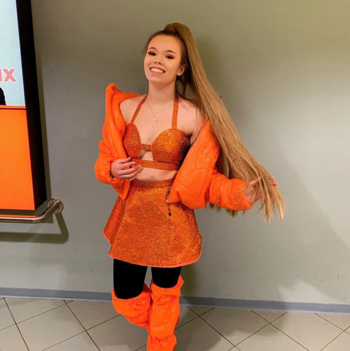 Orange puffer jacka  - 90