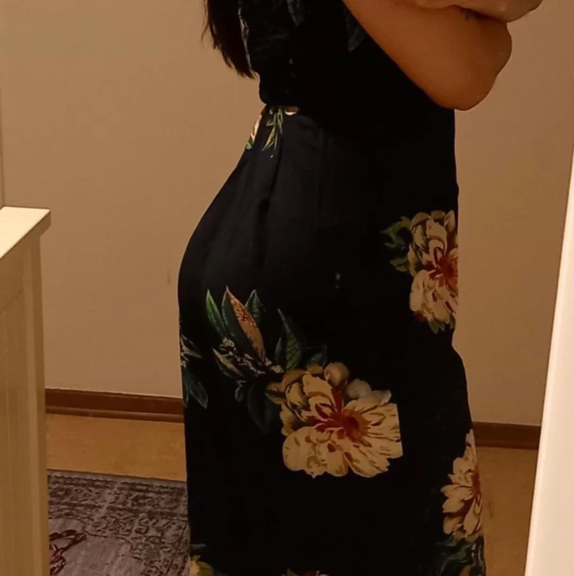 Blommig byxdress  - 90