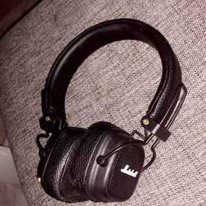 Marshall Major III hörlurar  - Knappt använda, går att mötas eller fraktas 🧡