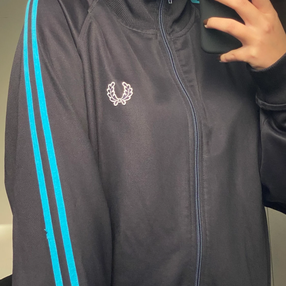 Fred Perry zip tröja strl L