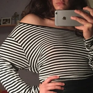  - En randig topp, perfekt basplagg! 