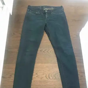 Levis jeans som nya ! Hämta i Göteborg (41464) eller jag kan skicka och matlagare betslar porto 