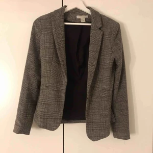  - Oanvänd kavaj, Rak passform 